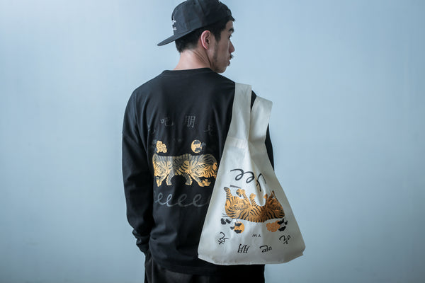 Maison YWE marche bag