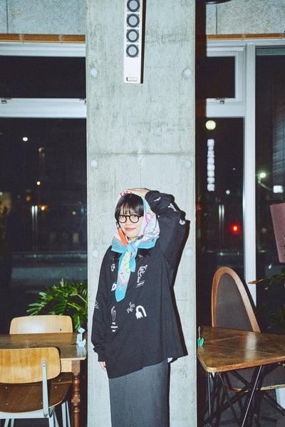 TENTO. Graphic Scarf  – stay independent –